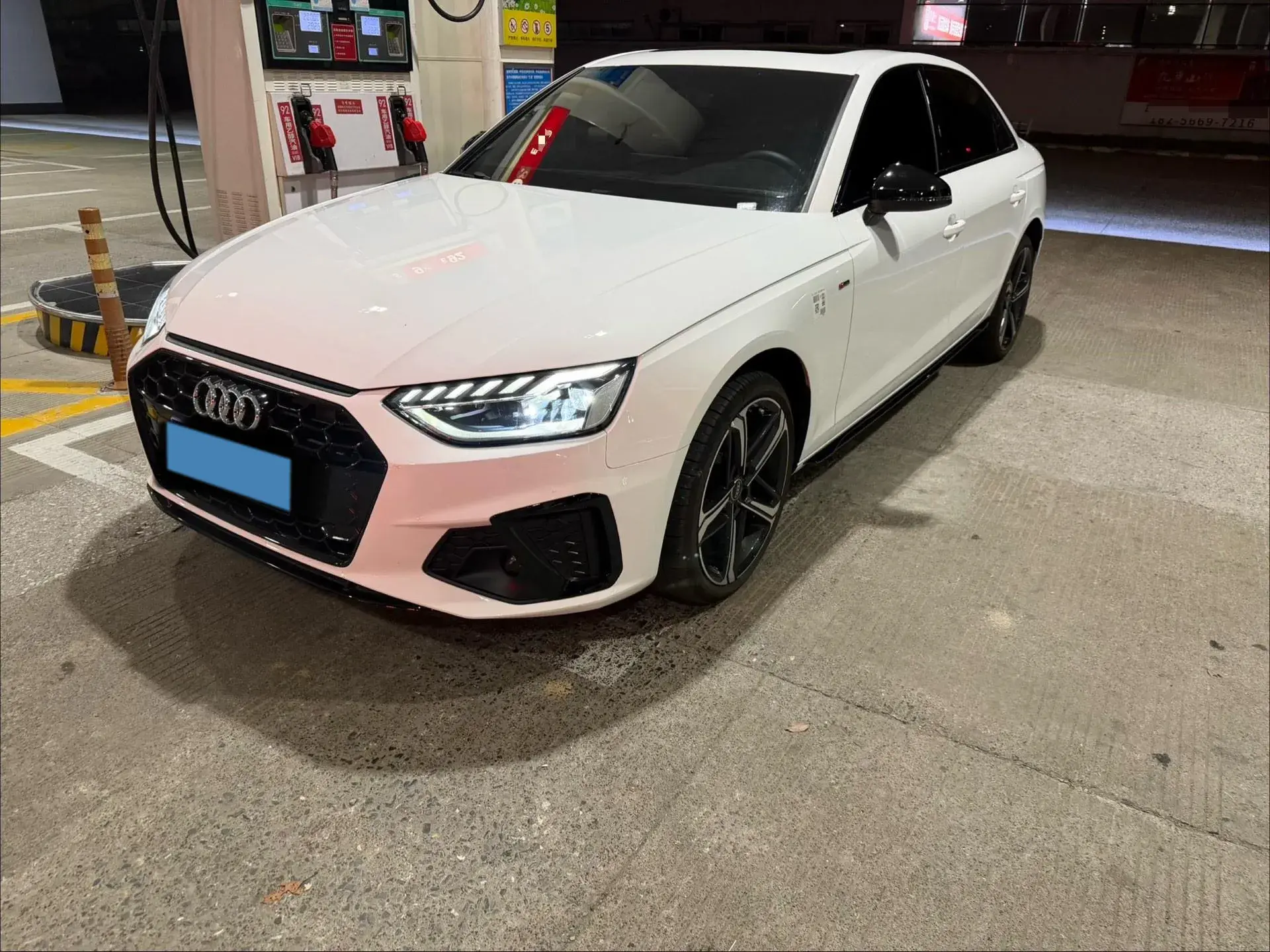 2024 AUDI A4L view 1