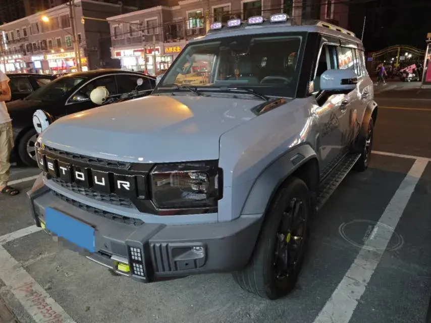 2023 Jetour Traveller 2.0T 254HP L4 7DCT