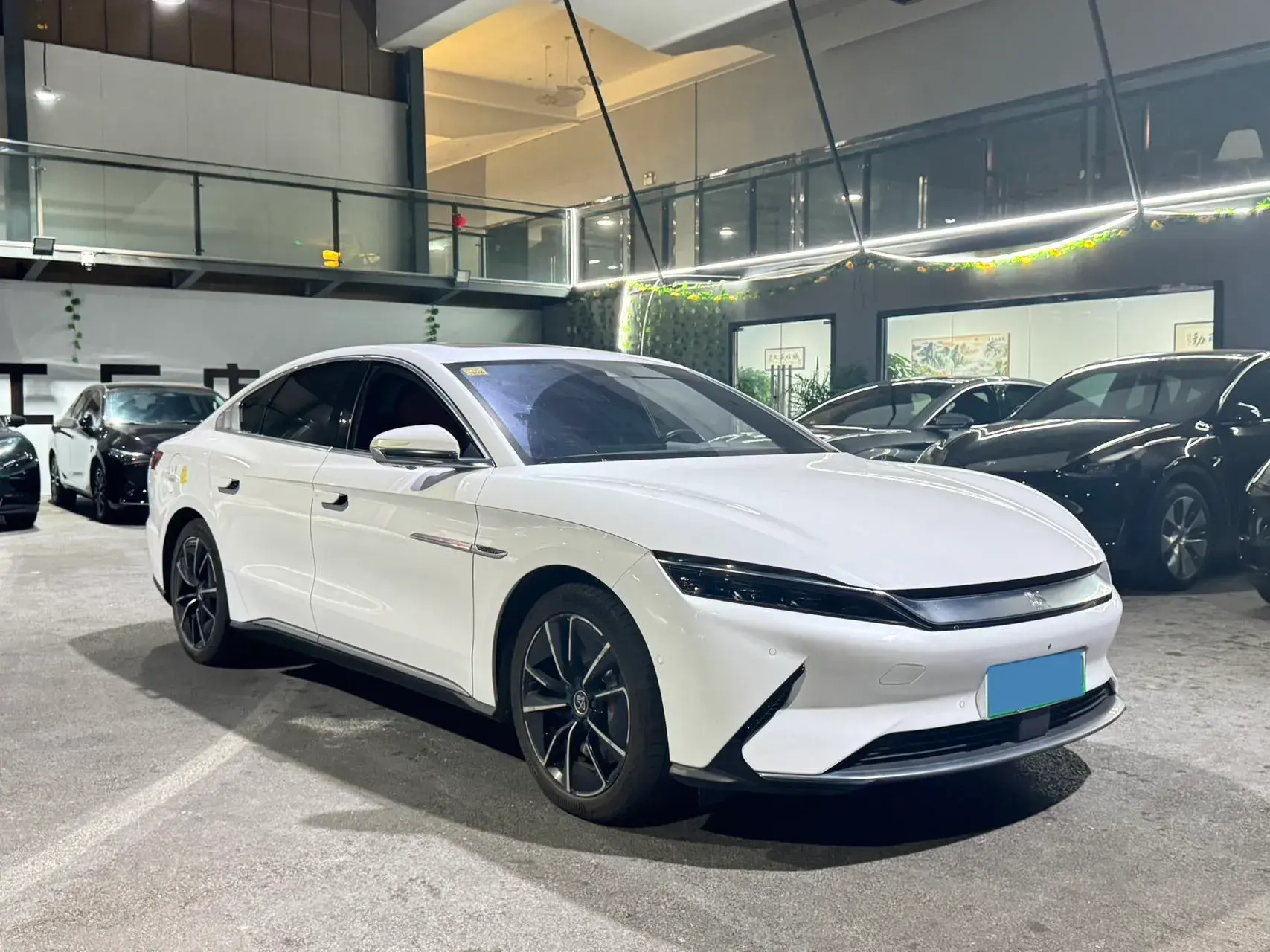 2020 BYD HAN thumbnail 3