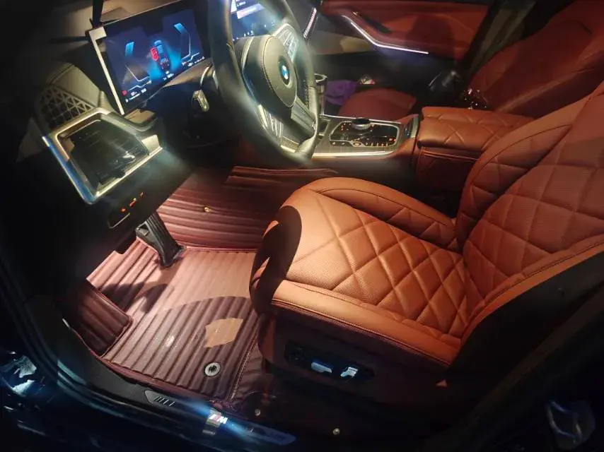 2025 BMW IX1 thumbnail 4