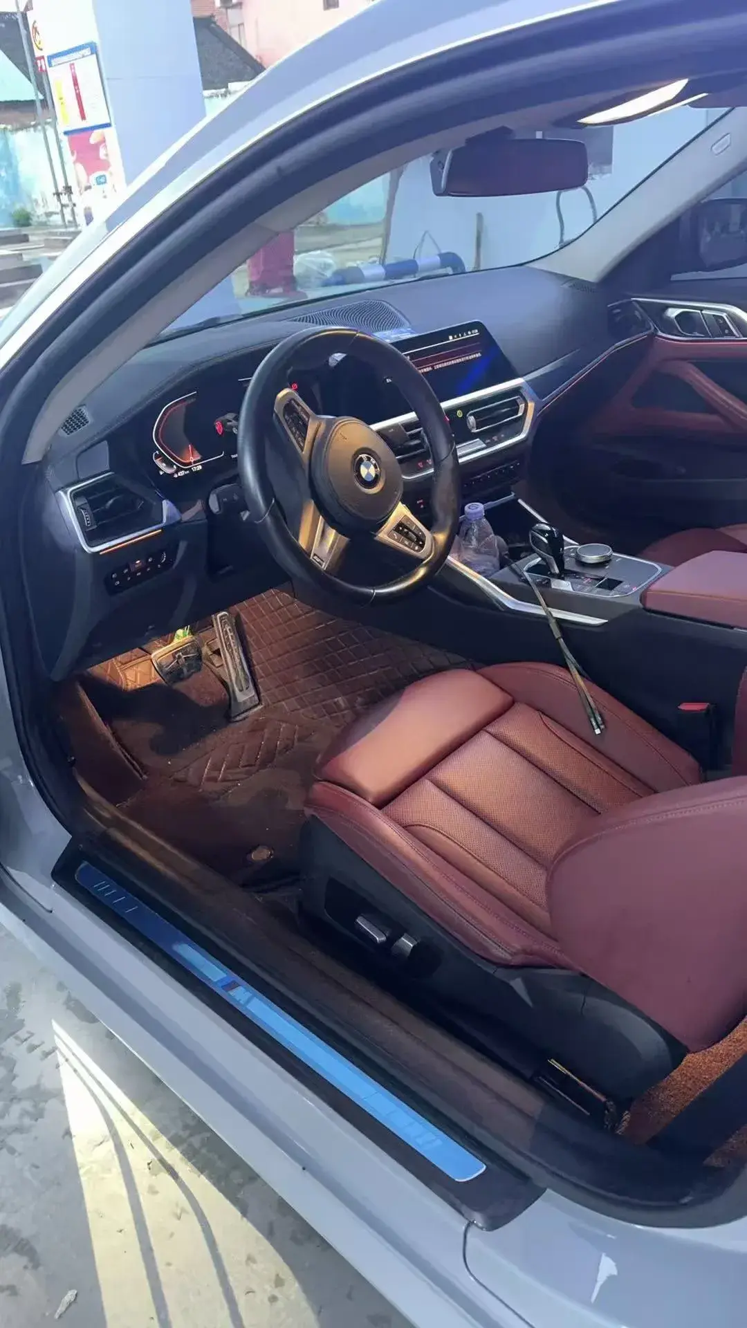 2023 BMW 2 thumbnail 4