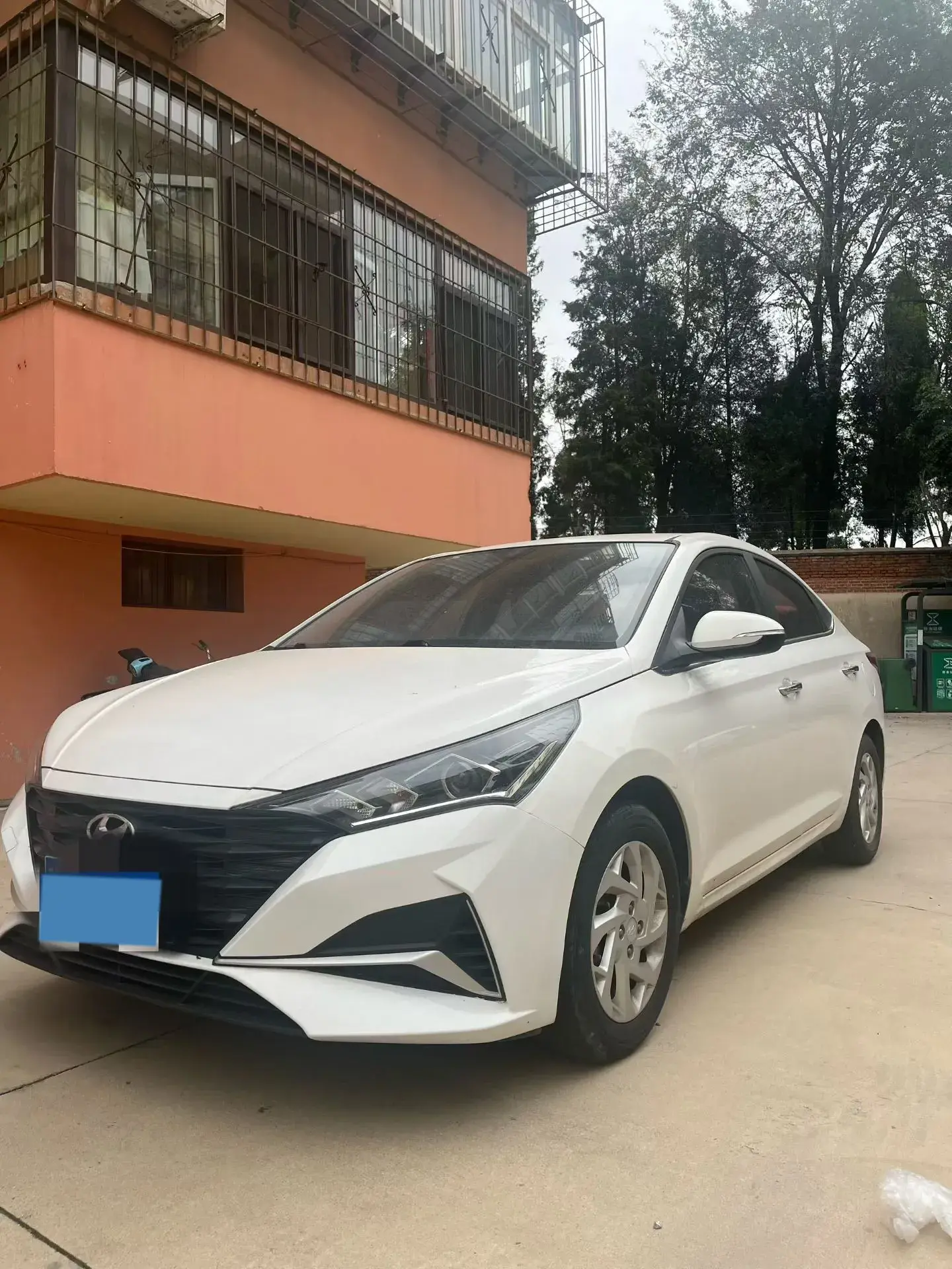 2020 HYUNDAI VERNA view 1