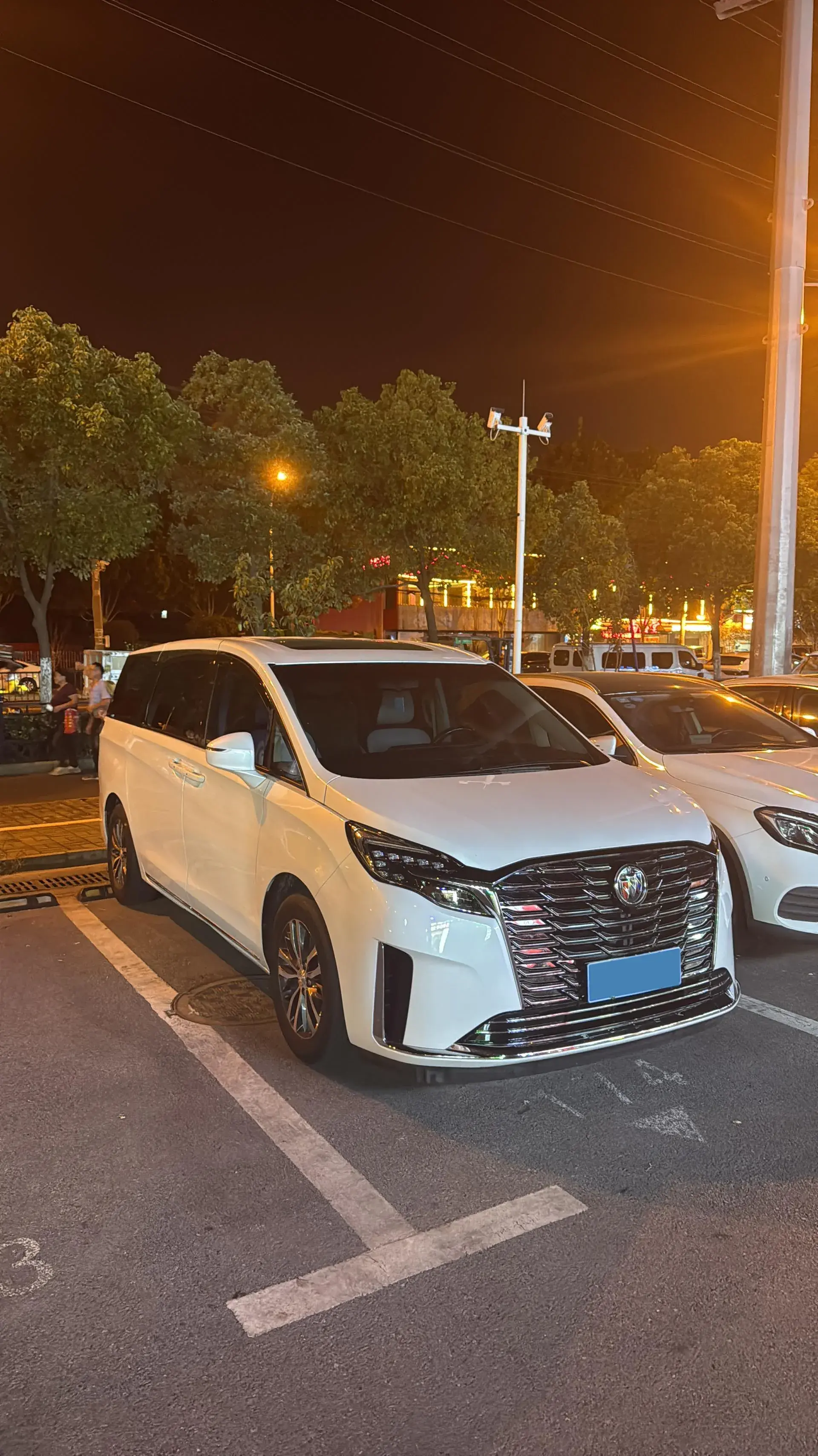 2023 BUICK GL8 thumbnail 2