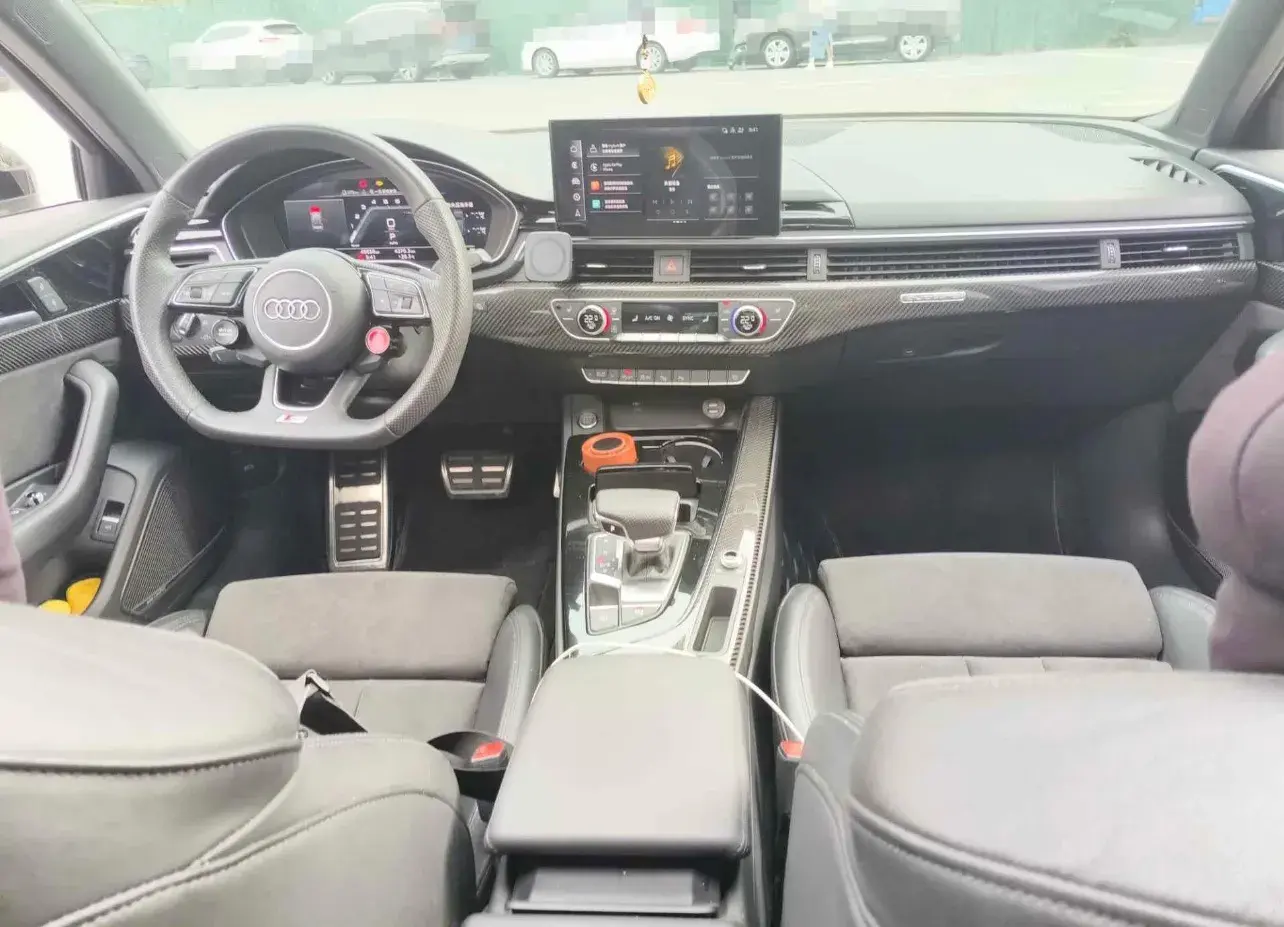 2022 AUDI A4L thumbnail 4