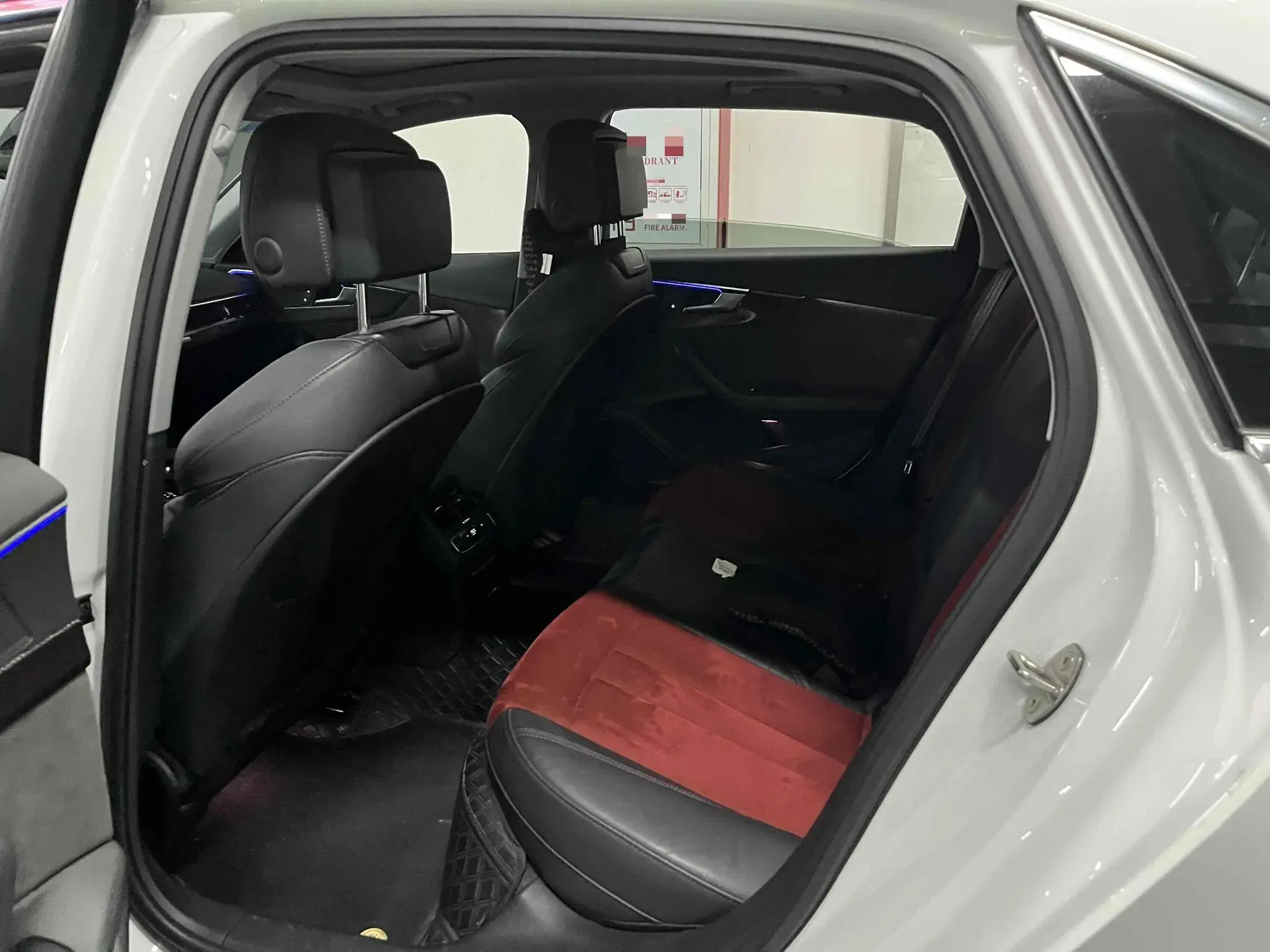 2020 AUDI A4L thumbnail 4