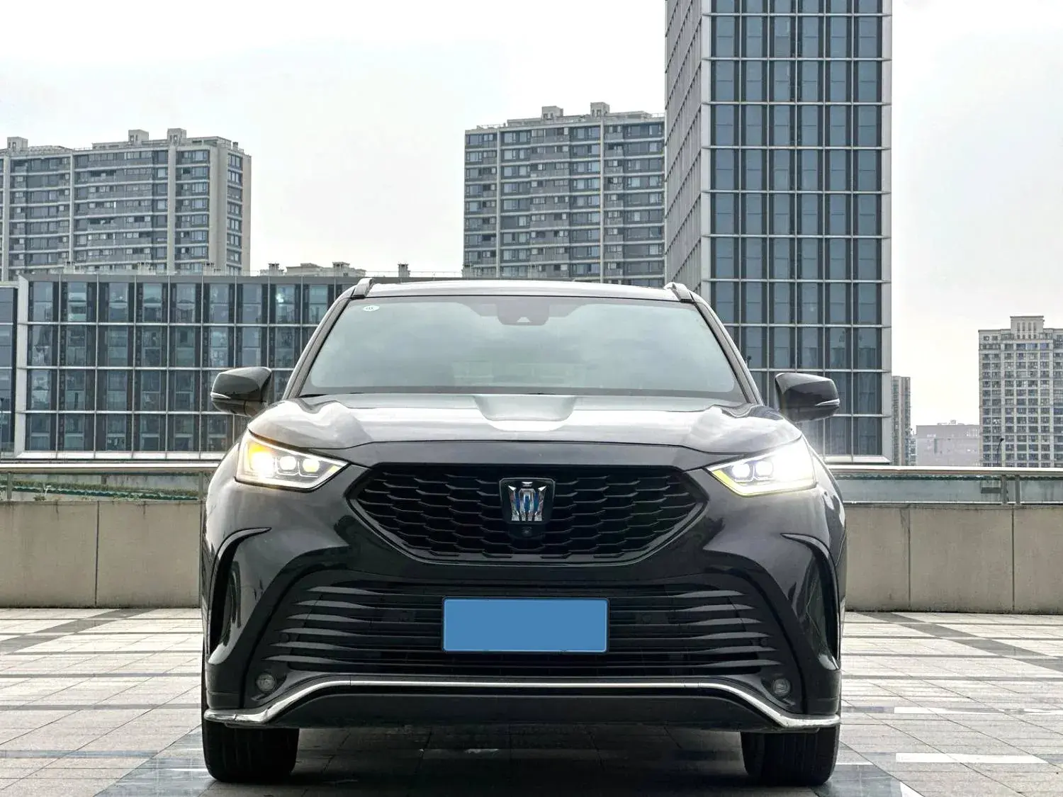 2021 TOYOTA CROWN thumbnail 2