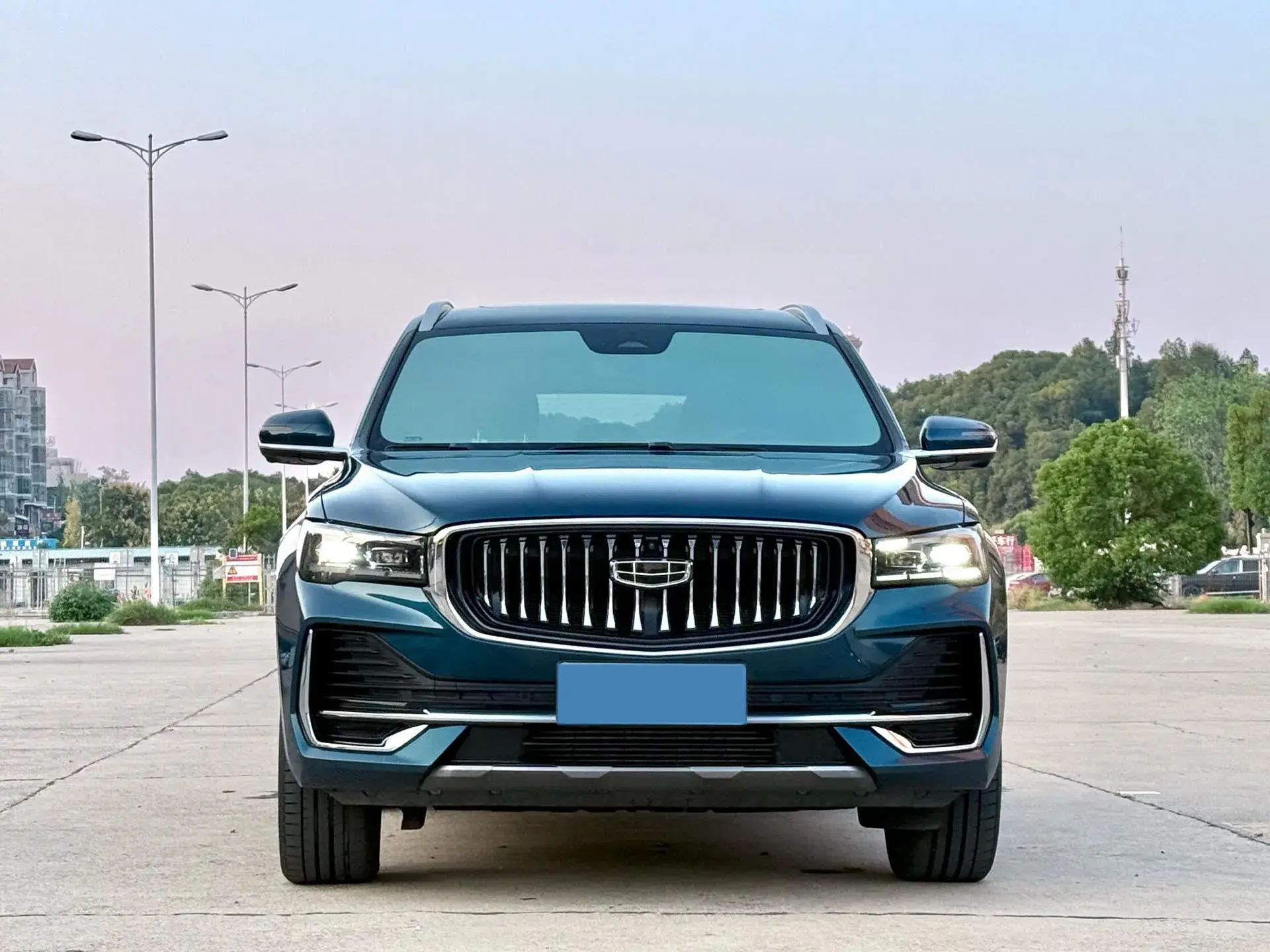 2023 GEELY MONJARO thumbnail 2