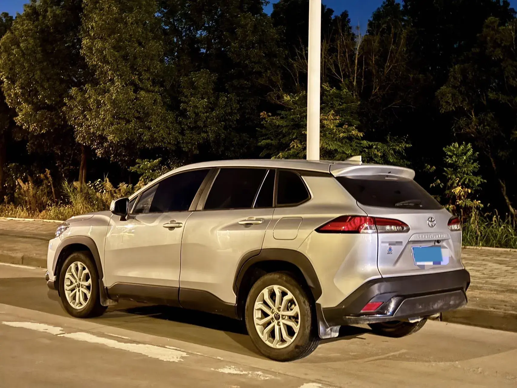 2023 TOYOTA FRONTLANDER thumbnail 3