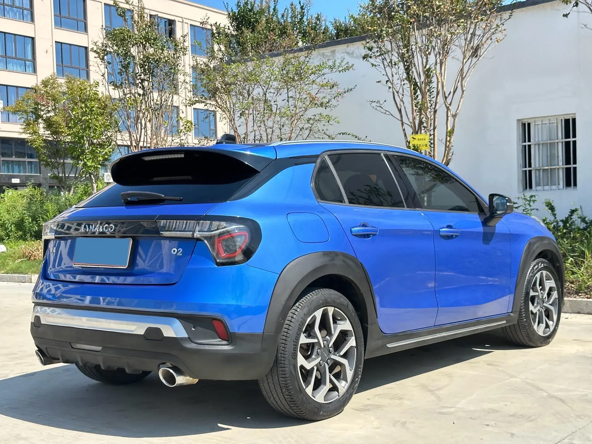 2019 LYNK&CO 02 thumbnail 4