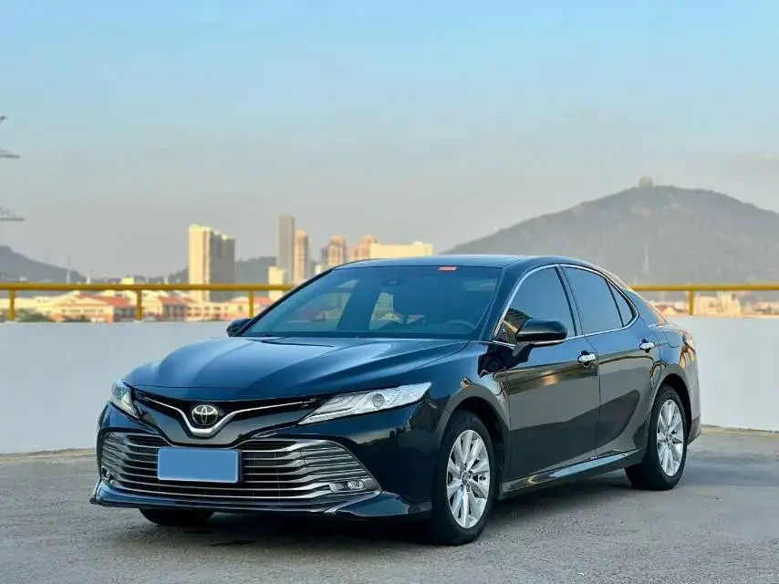2019 Toyota Camry 2.0L 178HP L4 CVT