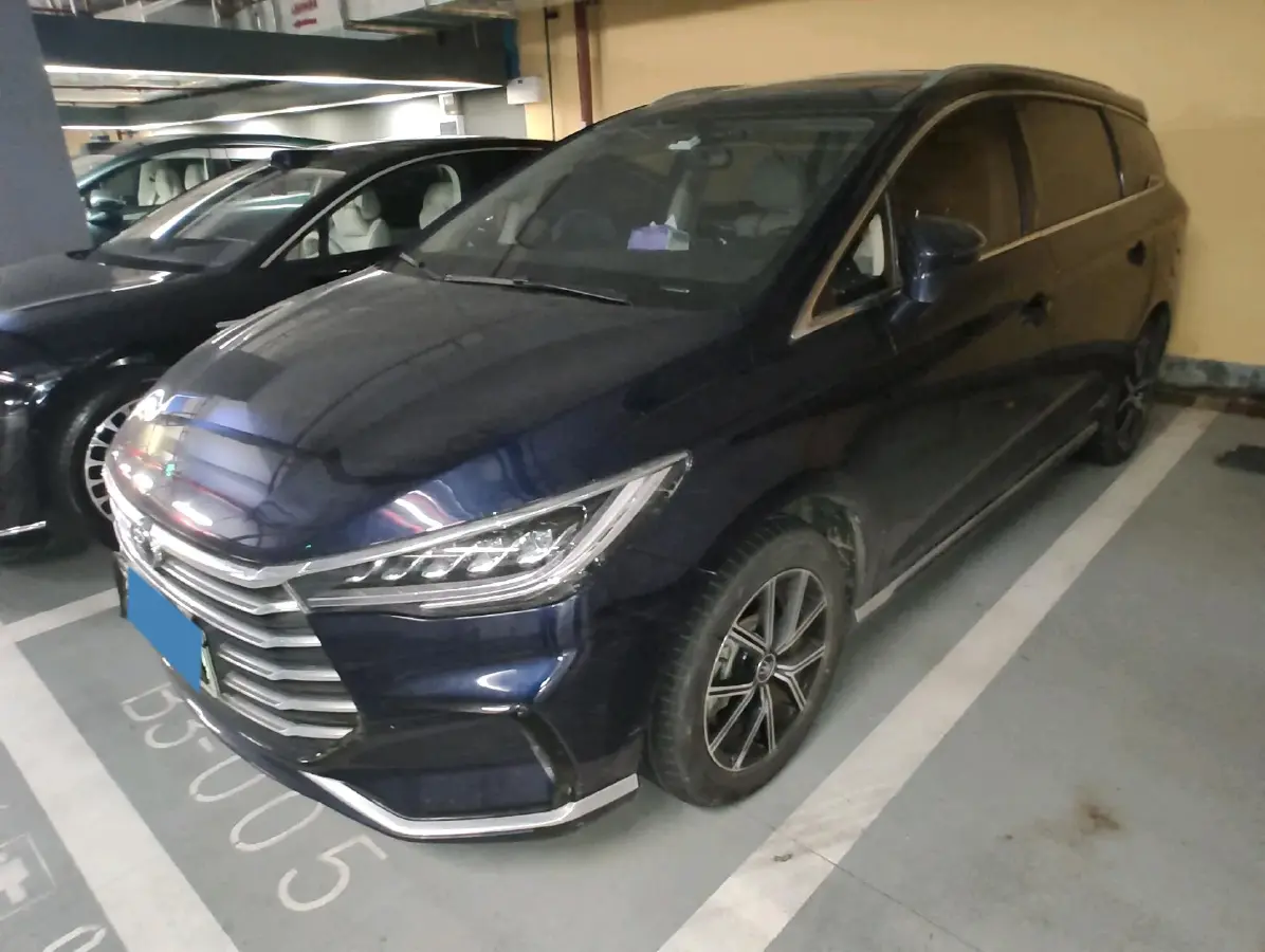 2022 BYD Song MAX 1.5L 110HP L4 E-CVT PHEV 18.3KWH