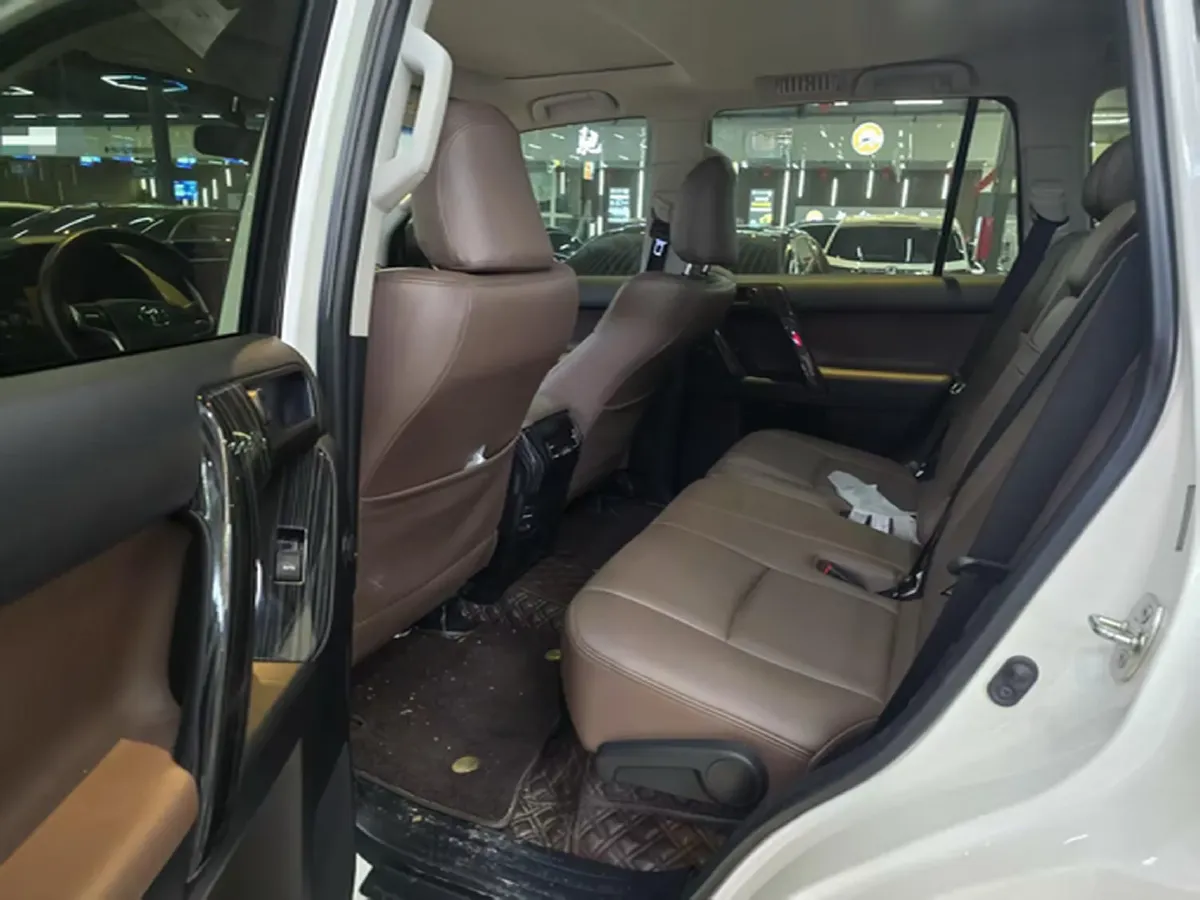 2022 Toyota 86 2.4L 234HP H4 6AT,autocango,china used car exporter,china ev exporter,chinese used car exporter,chinese used ev exporter