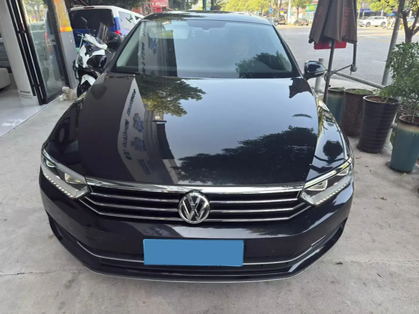 2018 VOLKSWAGEN MAGOTAN thumbnail 3