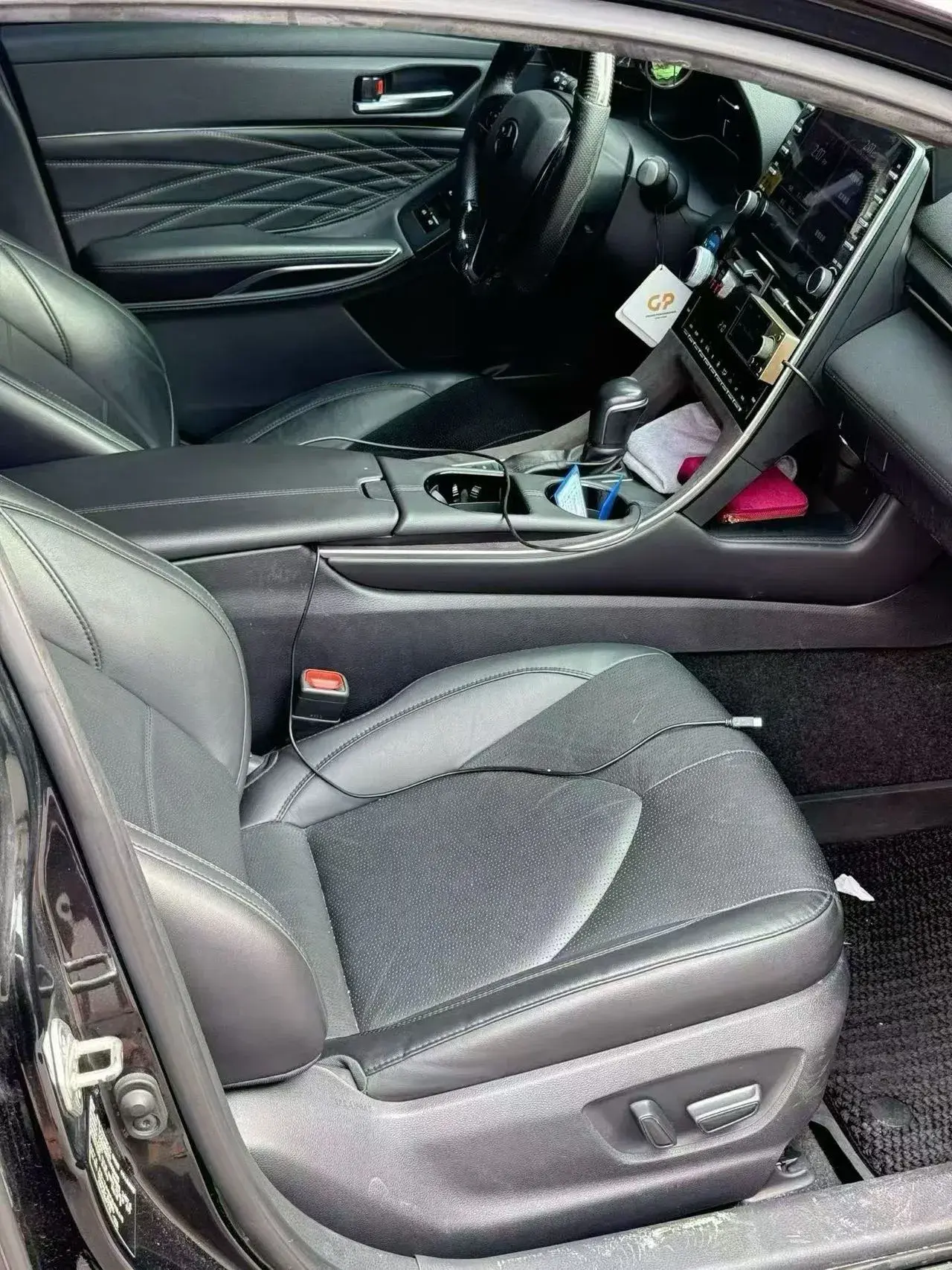 2019 TOYOTA AVALON thumbnail 2