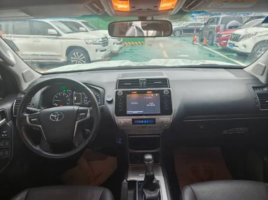 2019 TOYOTA LAND thumbnail 3