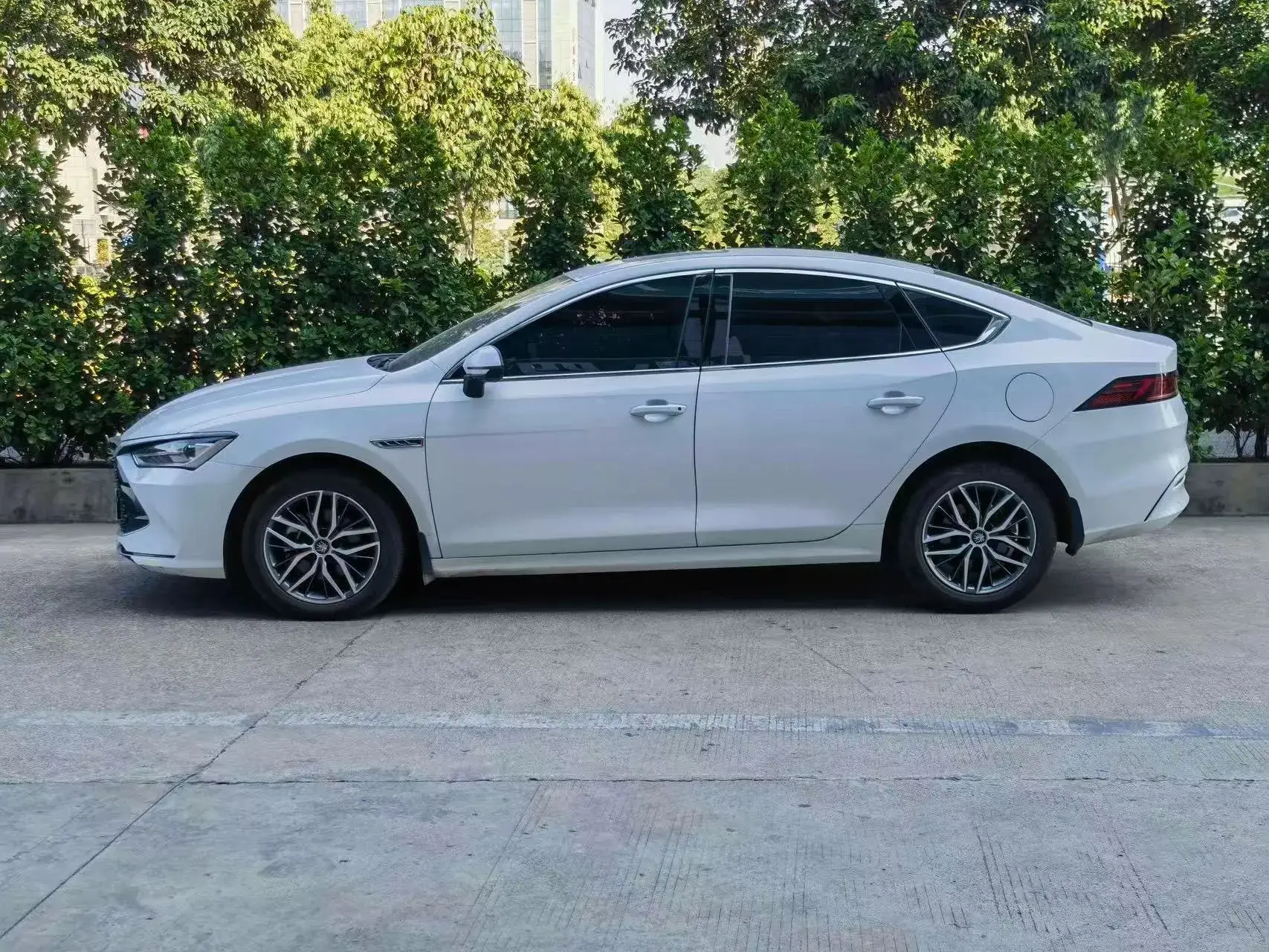 2023 BYD QIN thumbnail 2