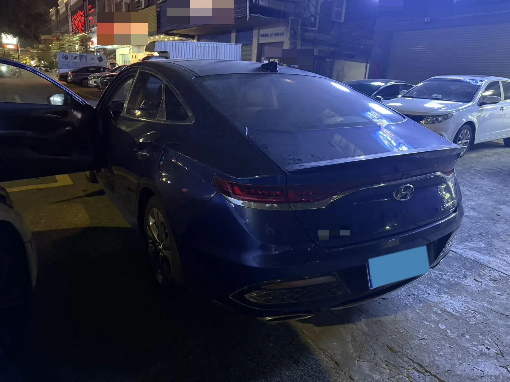 2019 HYUNDAI LA thumbnail 4