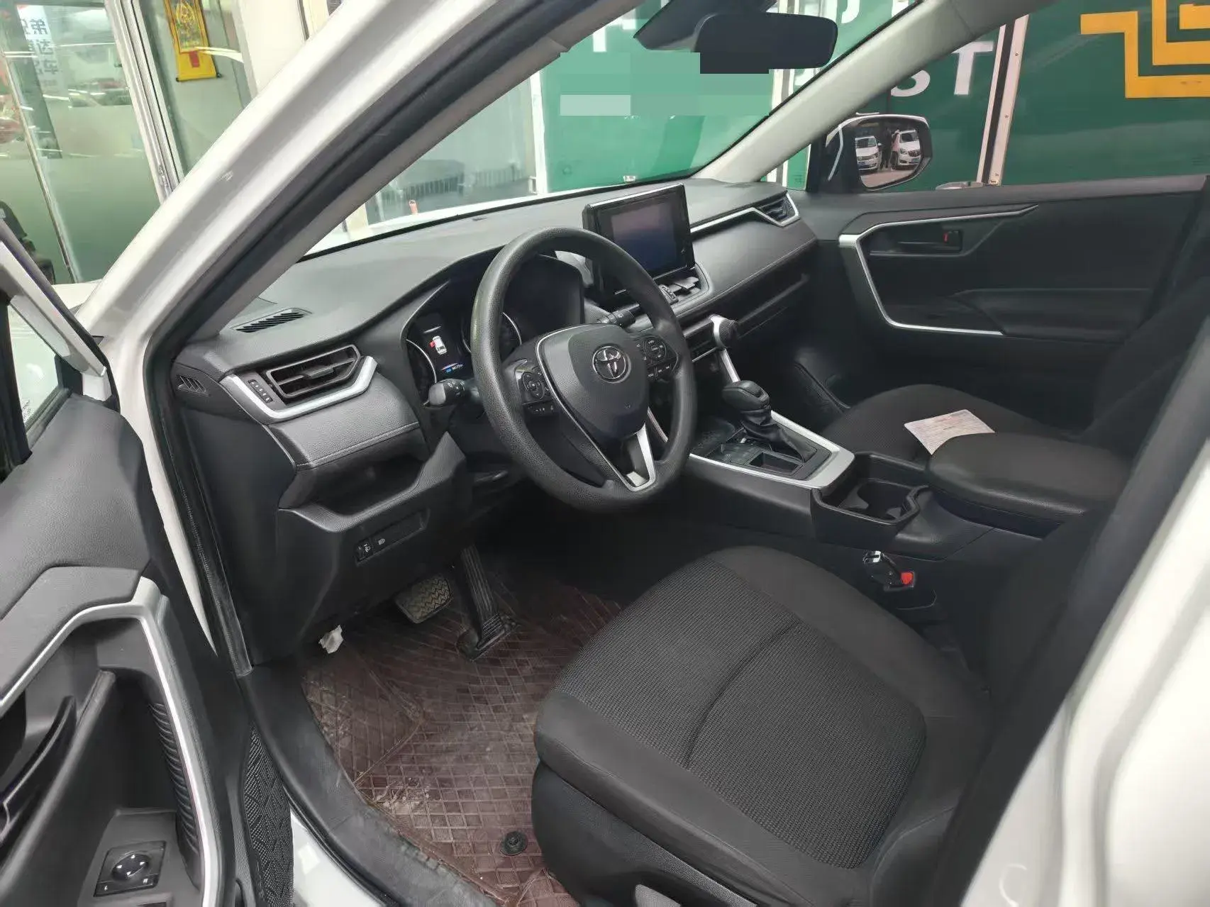 2022 TOYOTA RAV4 thumbnail 2