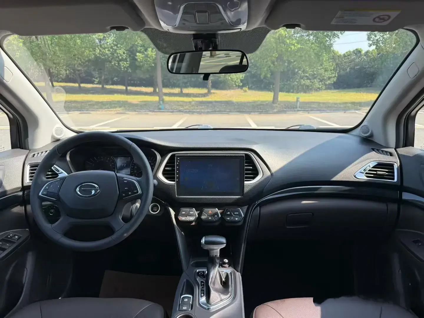 2017 GAC TRUMPCHI thumbnail 3