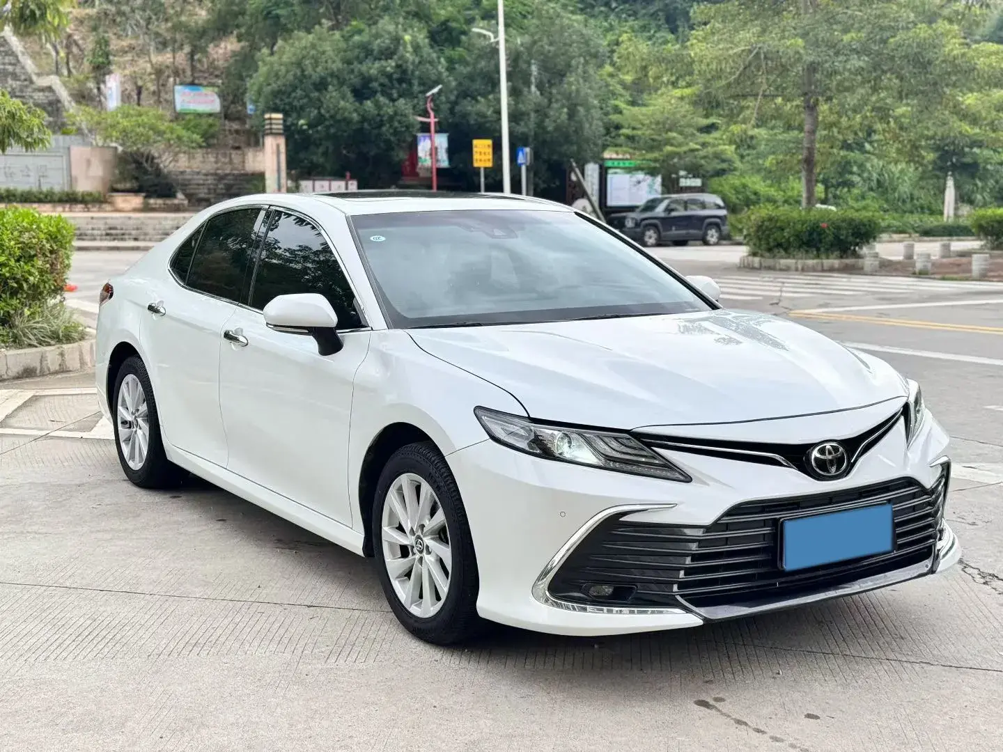 2021 TOYOTA CAMRY thumbnail 2