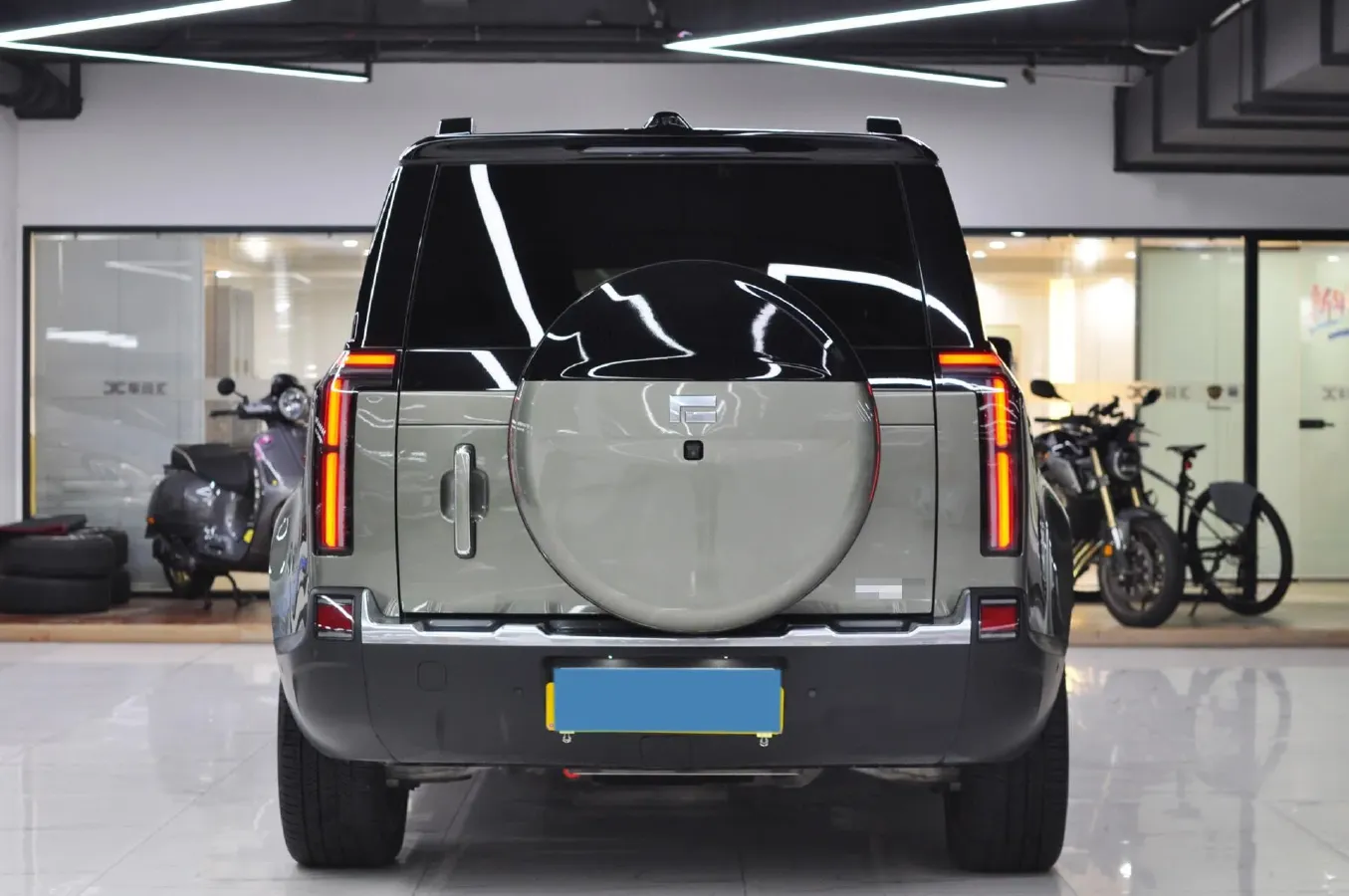 2023 ROX 01 1.5T 152HP L4 REEV 56.01KWH,autocango,china used car exporter,china ev exporter,chinese used car exporter,chinese used ev exporter