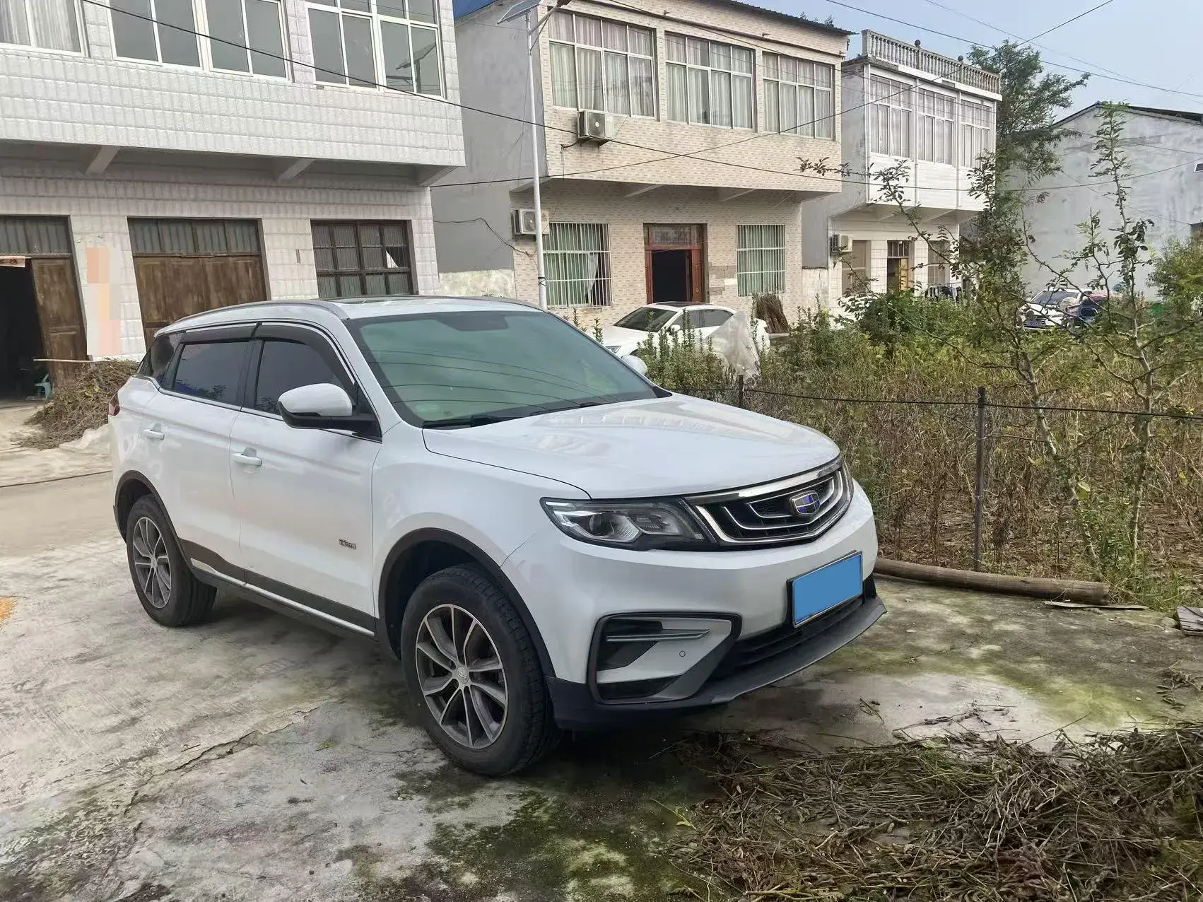 2018 GEELY AZKARRA thumbnail 2