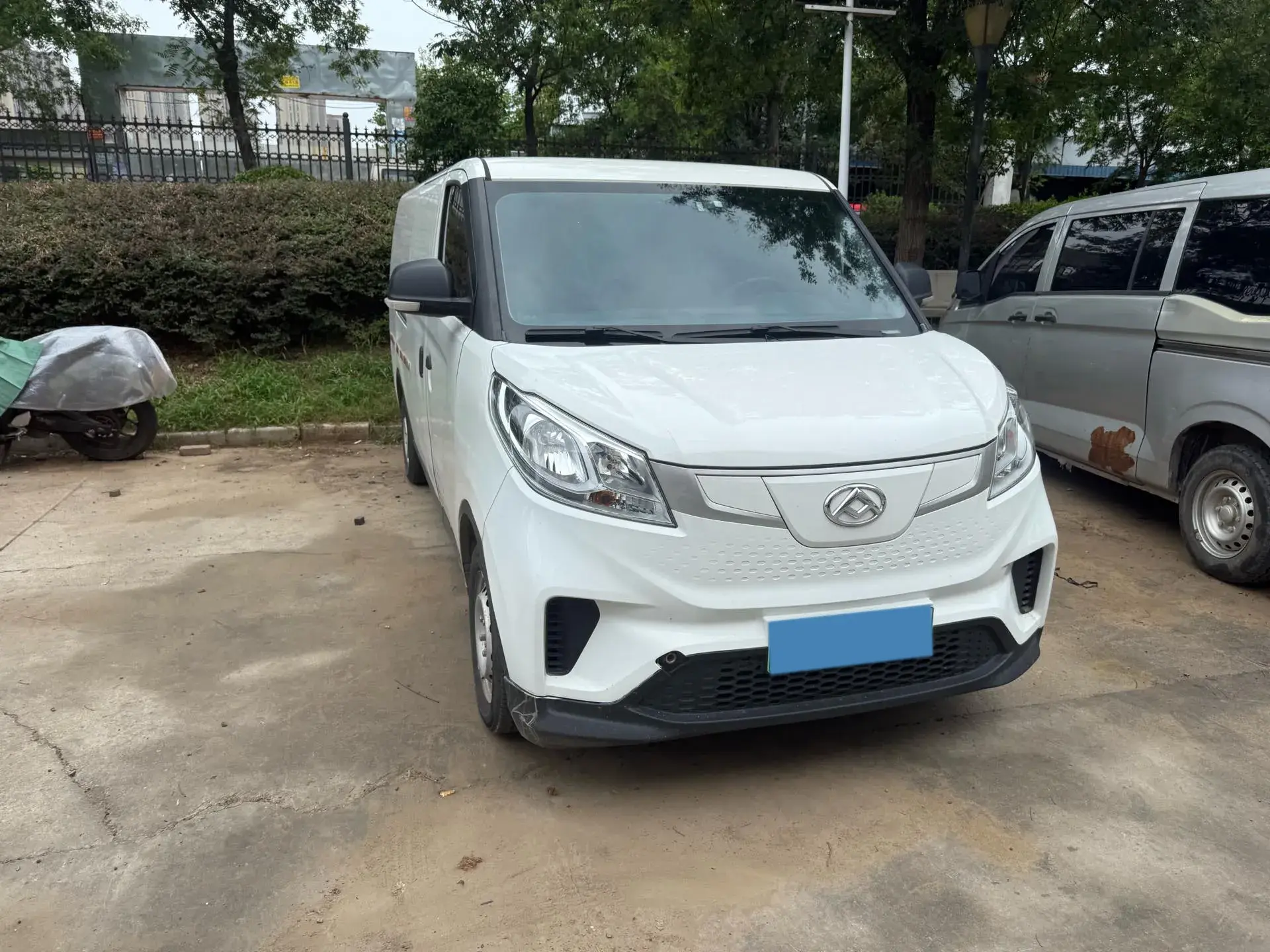 2021 MAXUS EV30 thumbnail 2