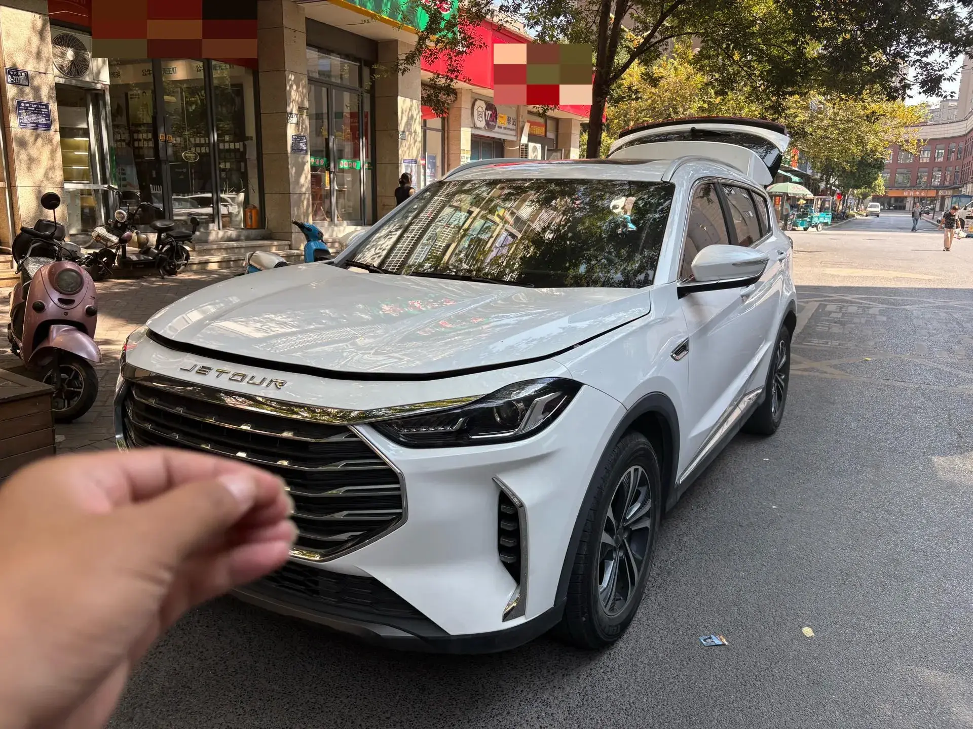 2021 JETOUR X70 view 1