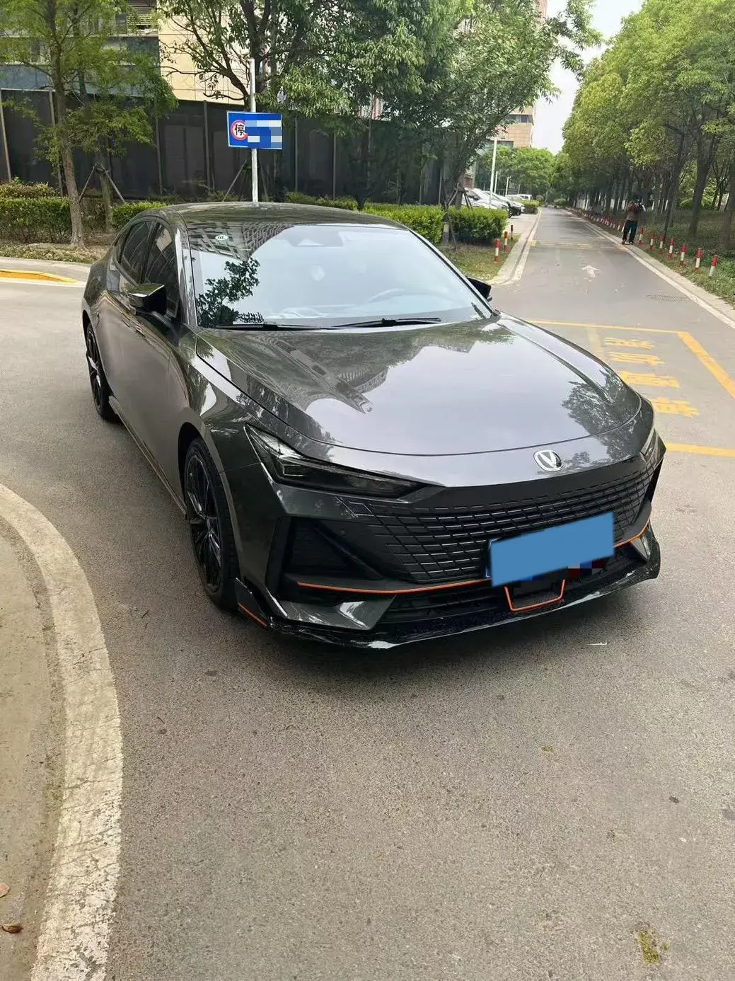 2022 CHANGAN UNI-V thumbnail 2