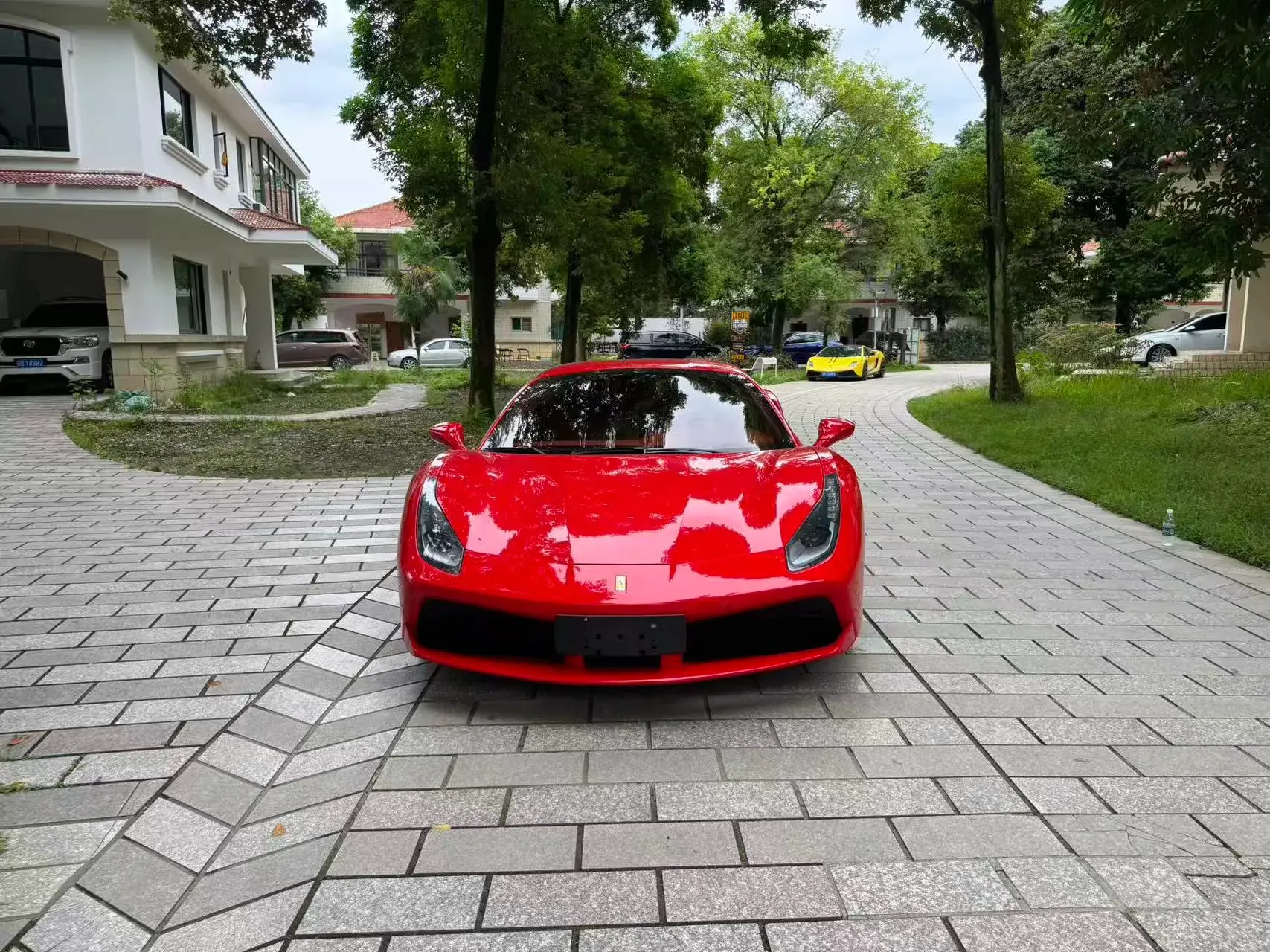 2015 FERRARI 488 thumbnail 4