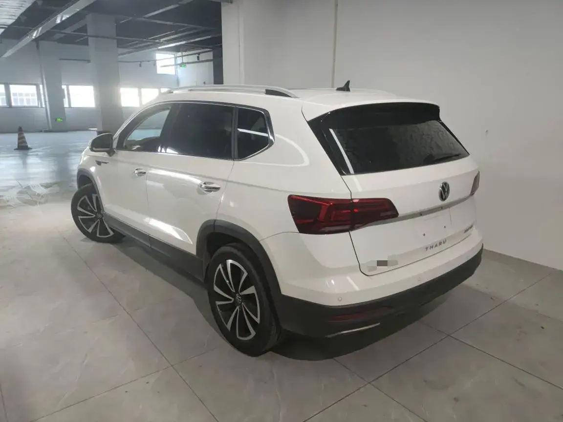 2021 VOLKSWAGEN THARU thumbnail 3