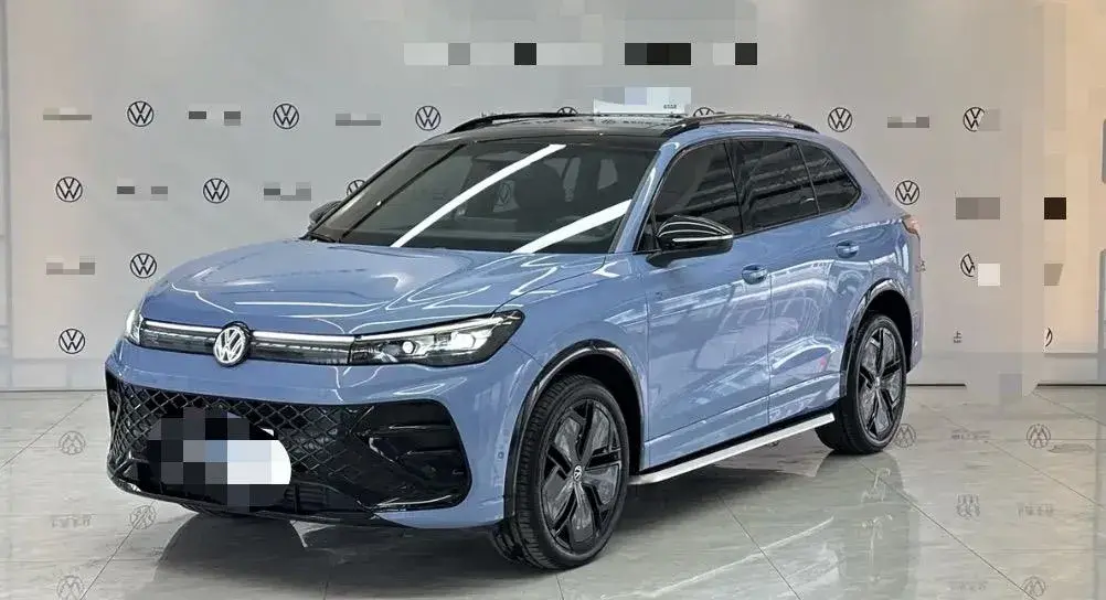 2024 VOLKSWAGEN TIGUAN view 1