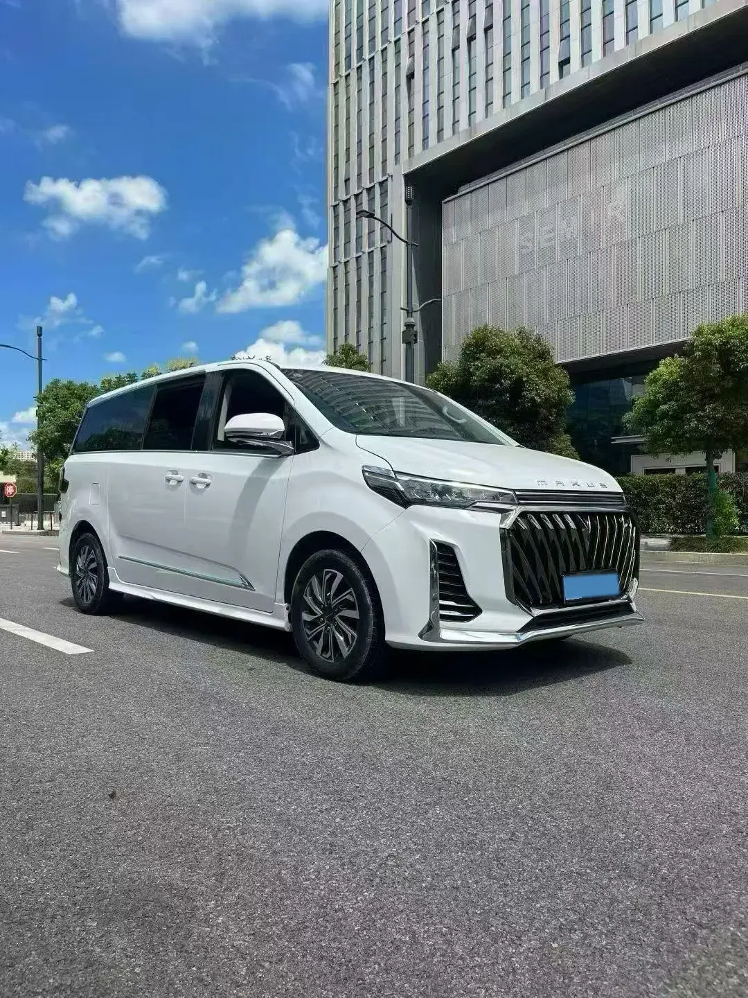 2023 MAXUS G20 thumbnail 3