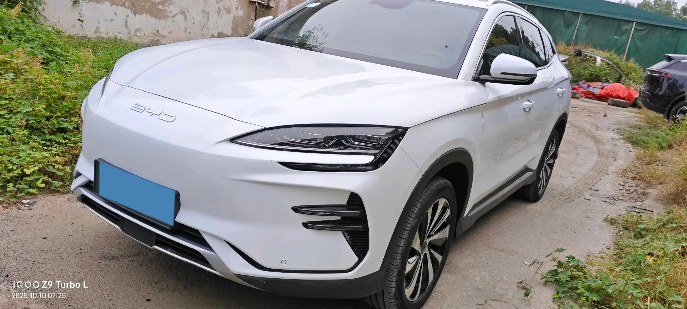 2023 BYD SONG view 1