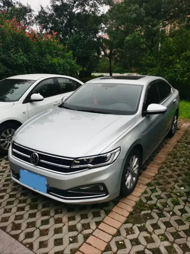 2020 VOLKSWAGEN BORA view 1