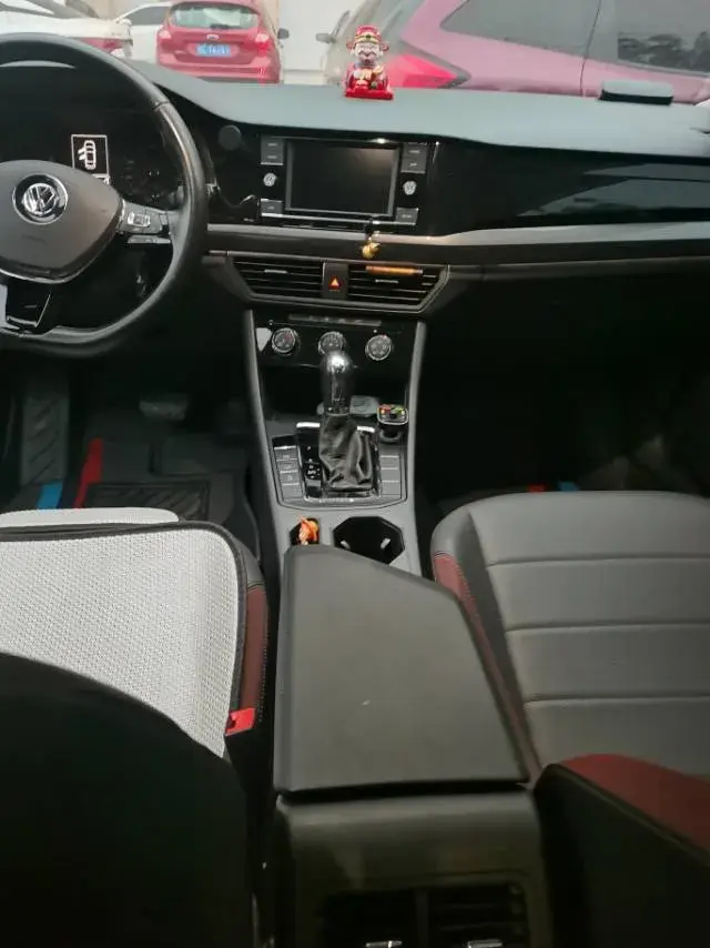 2020 VOLKSWAGEN BORA thumbnail 4