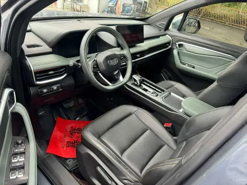 2023 GEELY OKAVANGO thumbnail 4