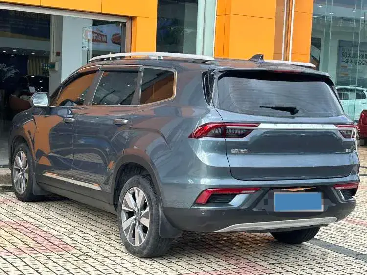 2020 GEELY OKAVANGO thumbnail 4