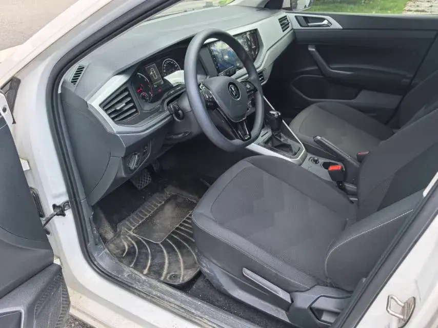 2021 VOLKSWAGEN POLO thumbnail 2