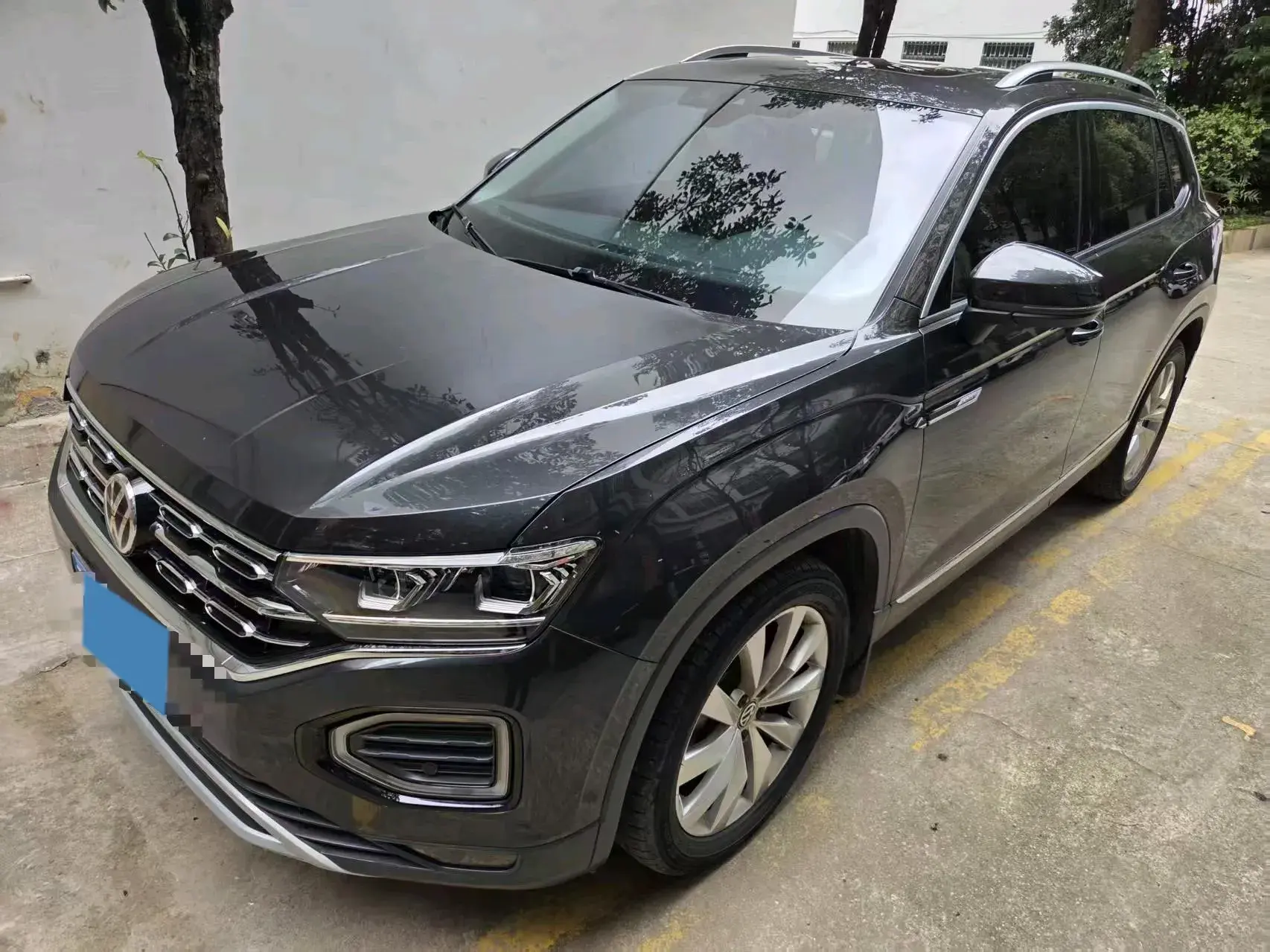 2021 VOLKSWAGEN TAYRON view 1