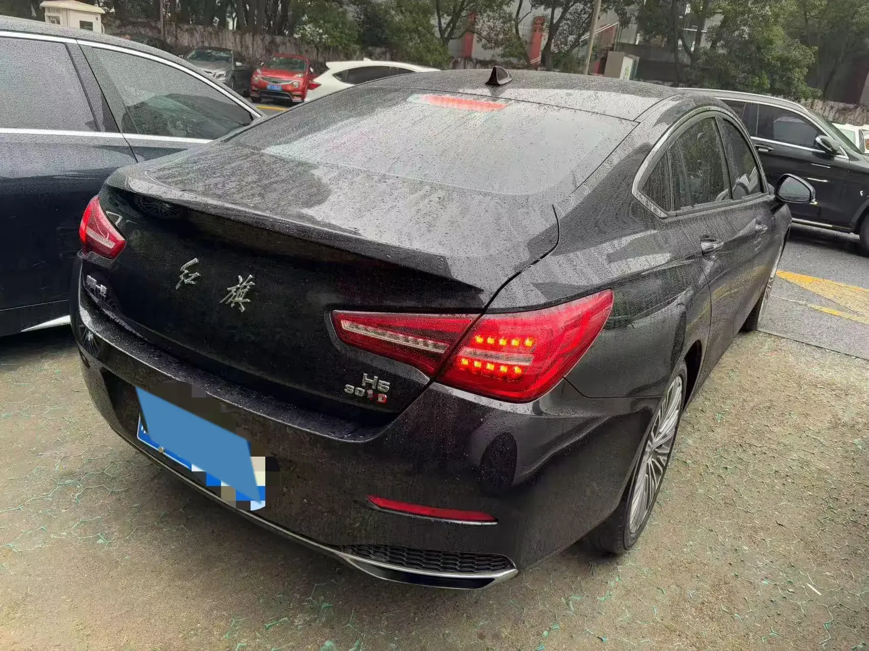 2020 HONGQI H5 thumbnail 2