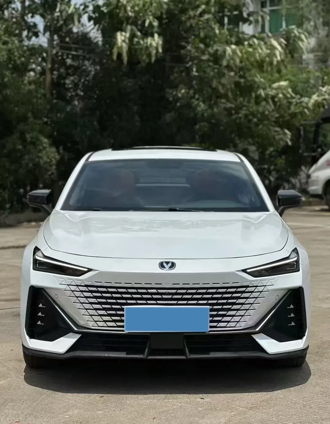 2023 CHANGAN UNI-V thumbnail 2