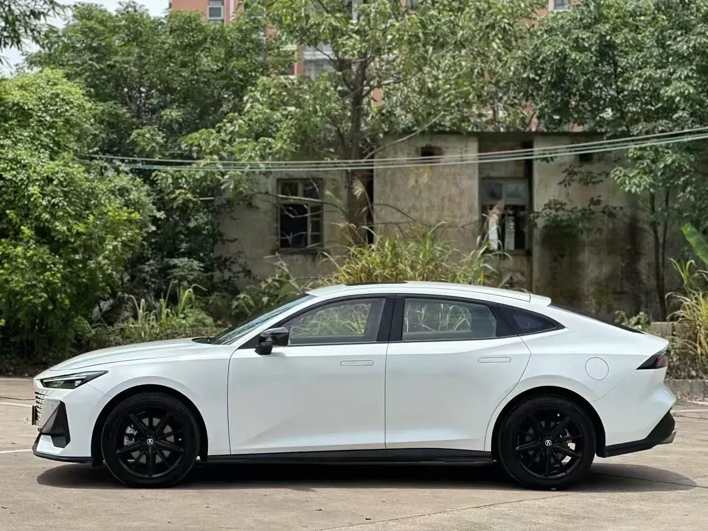 2023 CHANGAN UNI-V thumbnail 3