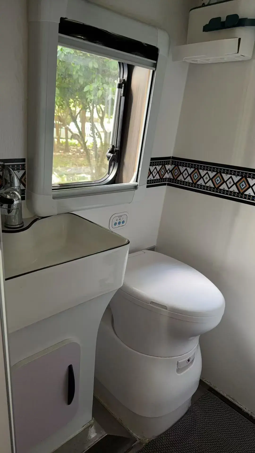 2022 MAXUS XINTU thumbnail 4