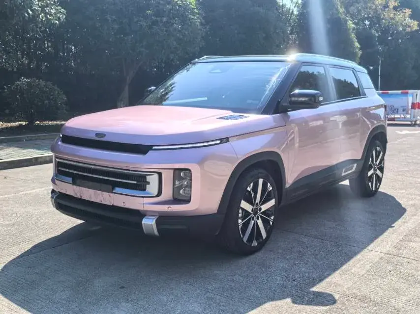 2023 GEELY ICON view 1