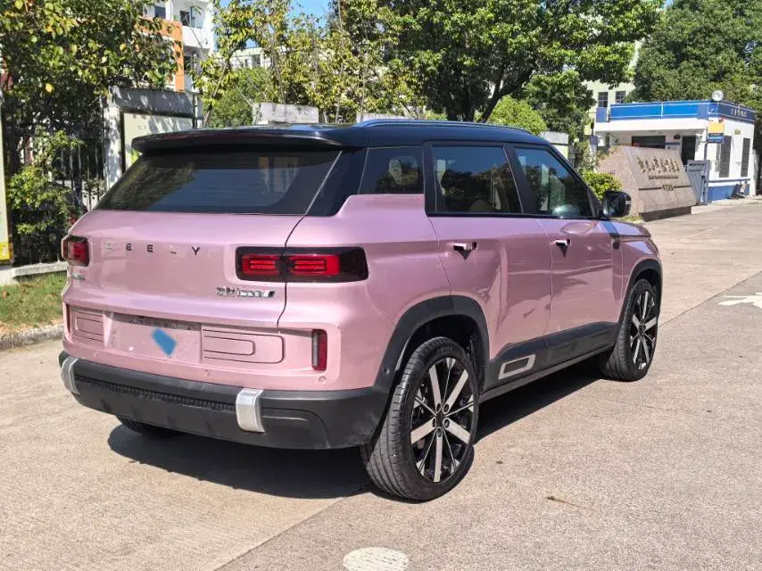 2023 GEELY ICON thumbnail 4