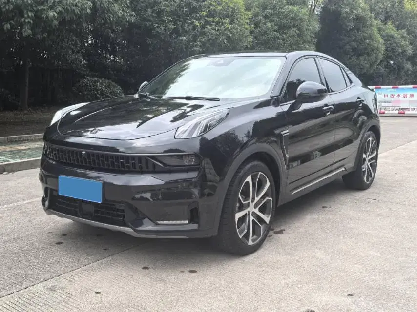 2020 LYNK&CO 05 view 1