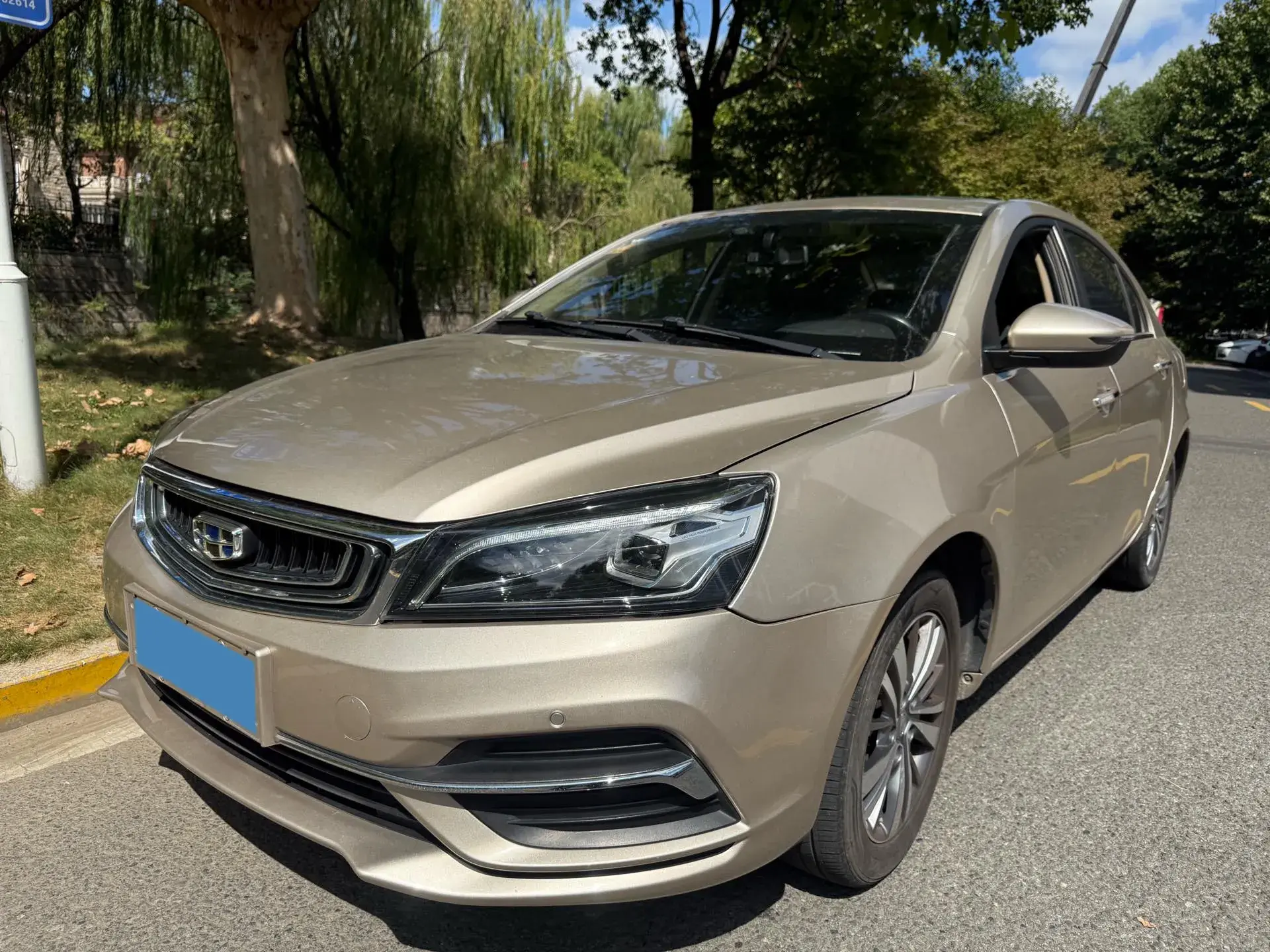 2018 GEELY EMGRAND view 1