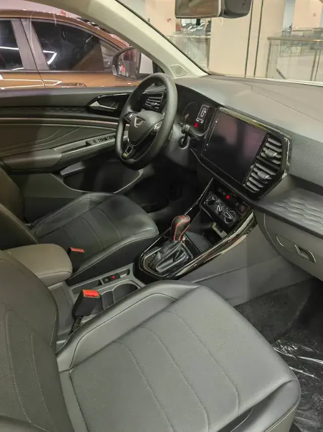 2020 JETTA VS7 thumbnail 4