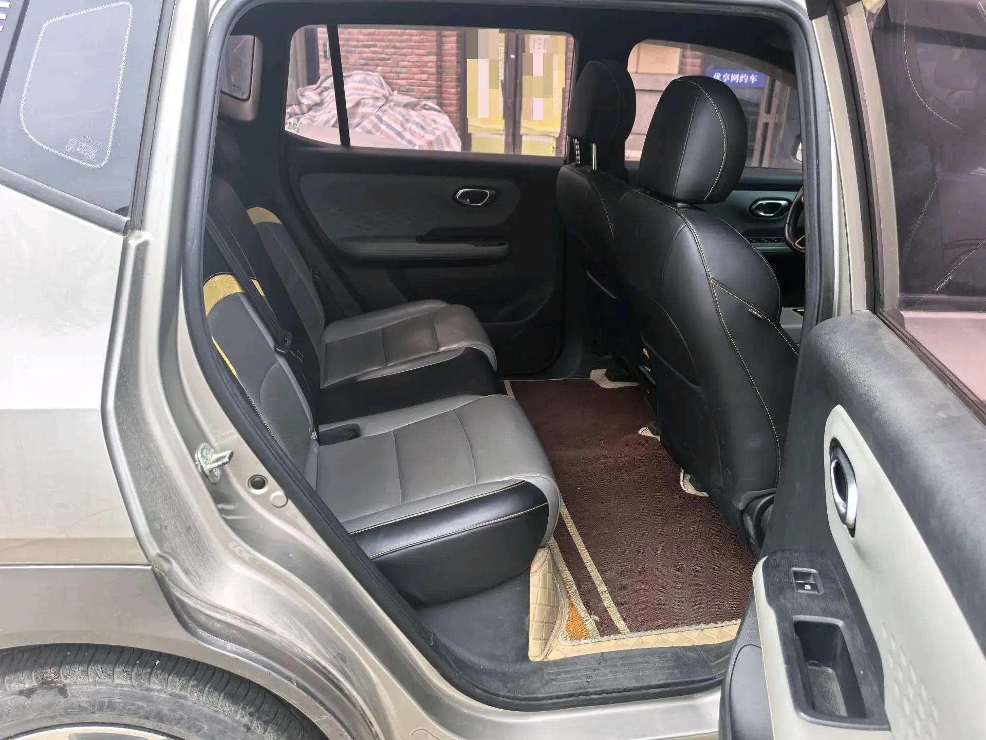 2022 AION Y thumbnail 4